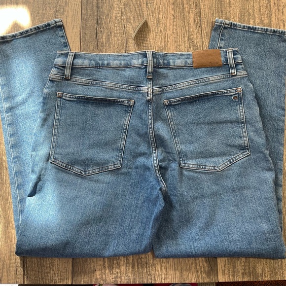 Madewell The Perfect Vintage Jean in Berdelle Wash | size 31 - Picture 5 of 8